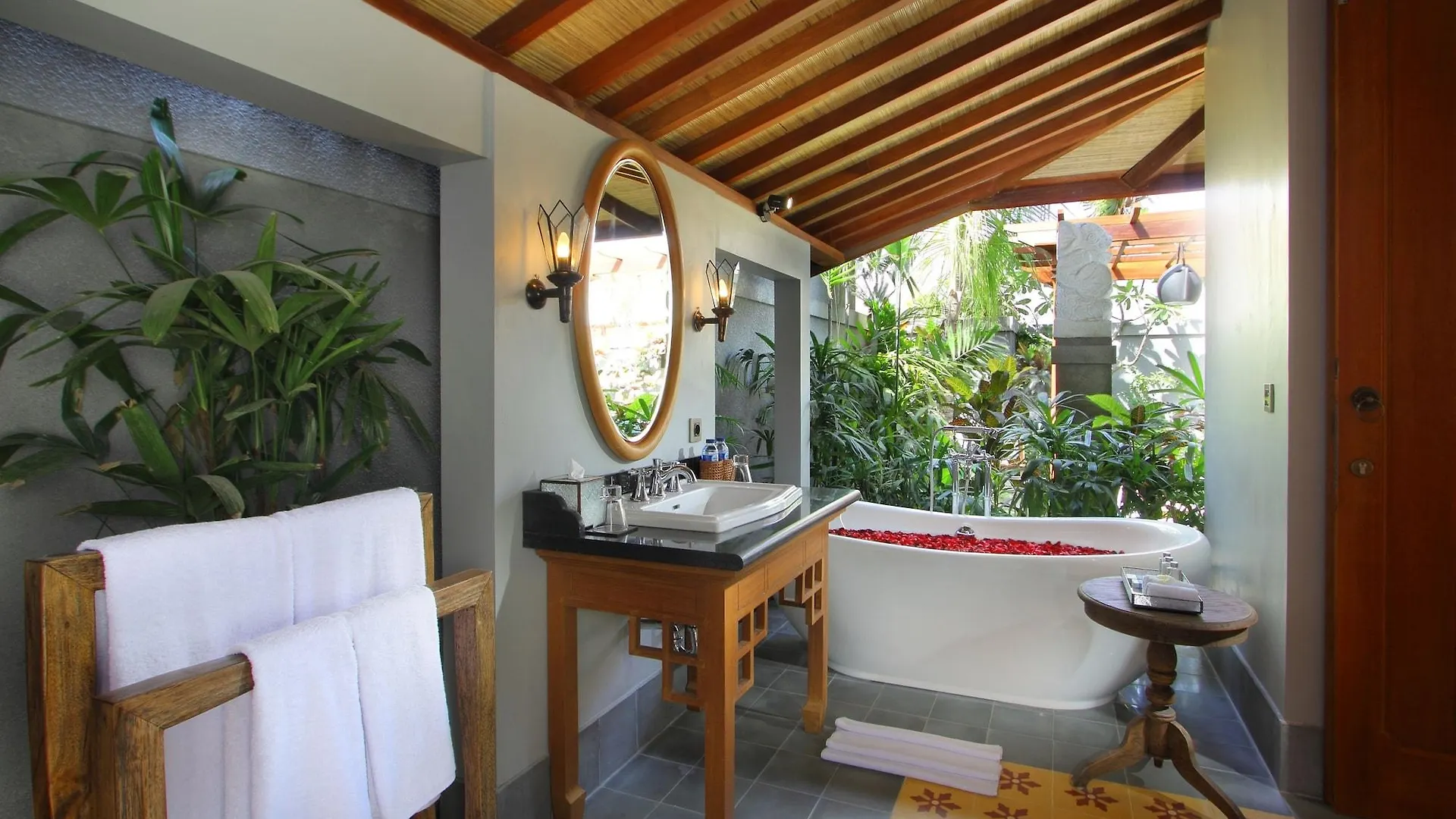 Aradhana Villas Seminyak  0*, Seminyak (Bali)