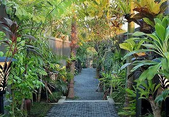 Aradhana Villas Seminyak  Seminyak (Bali)